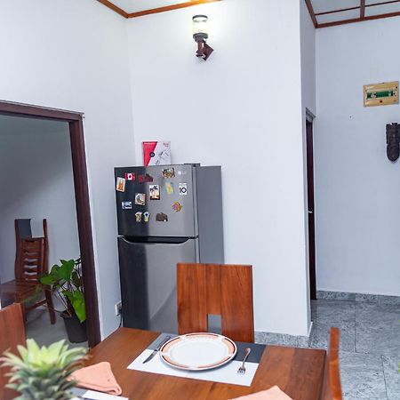 Ocean Pearl Cottage Ahungalla Buitenkant foto